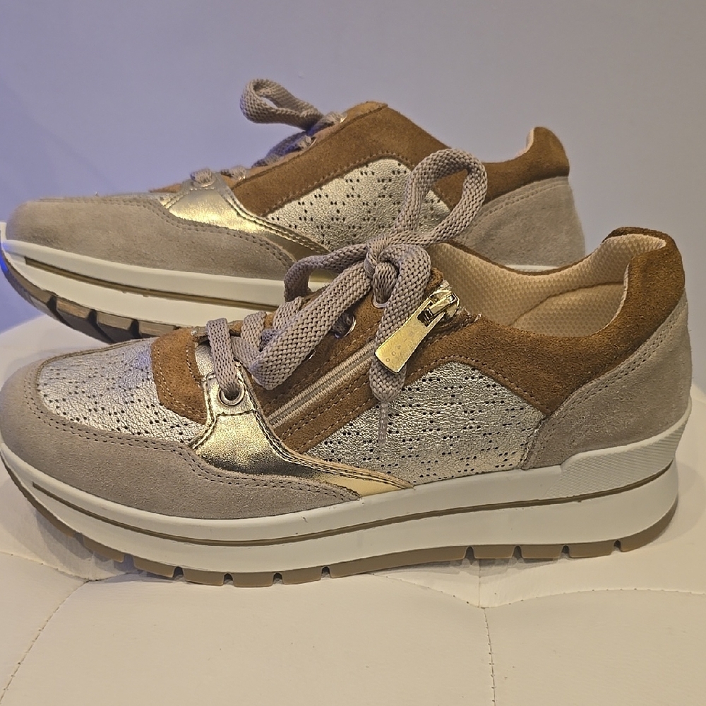 Igi & Co Italy Memory Foam Metallic leather Gold zip Lace sneaker Tan 7 1/2 38